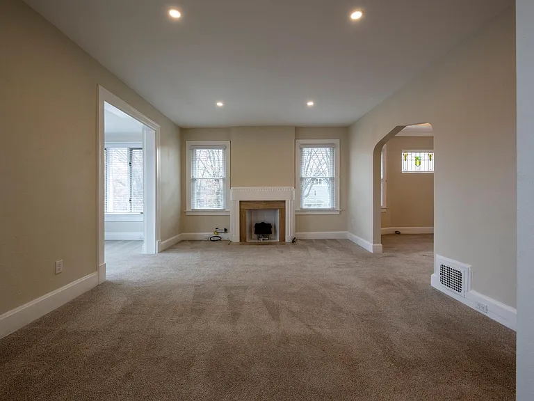 3349 Whitfield Ave #2 — Photo 6