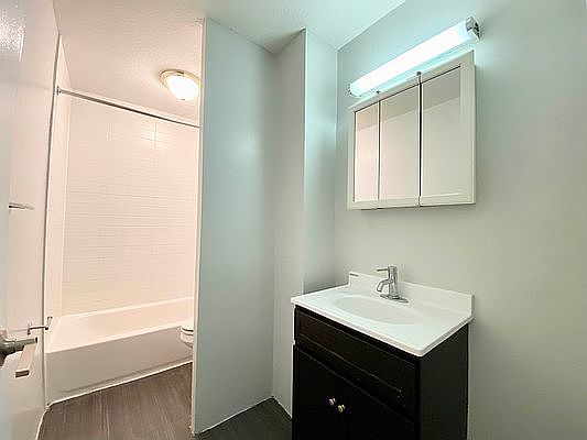 5th image of 273 W 131st St APT 5C