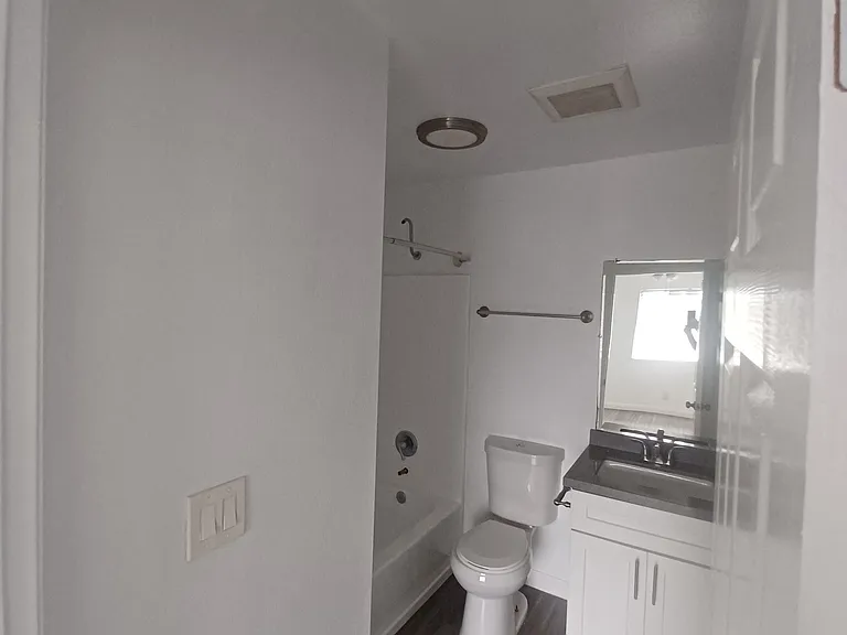 1626 Palo Alto St — Photo 7