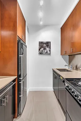 Sold by Avenues Real Estate | media 4