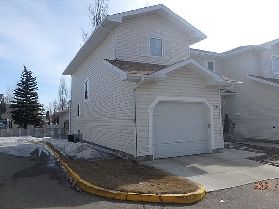 3rd image of 1620 Olive Diefenbaker Dr #30
