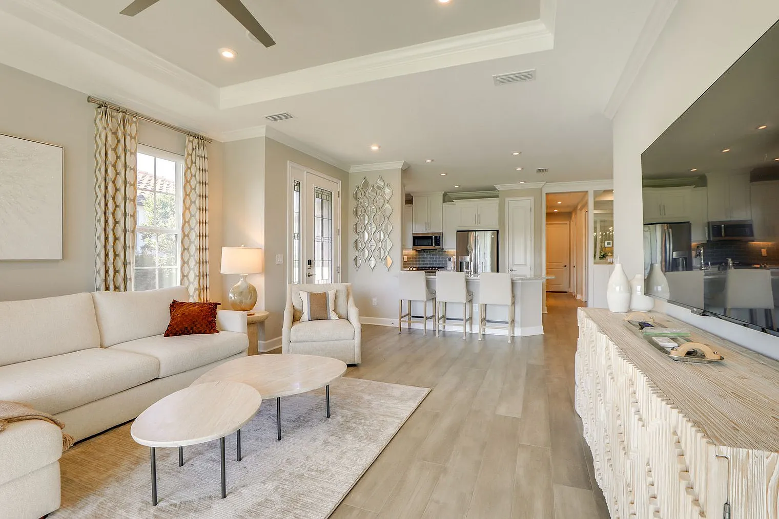 2 bed, 2.0 bath, 1550 sqft, $5,902 — Photo 1