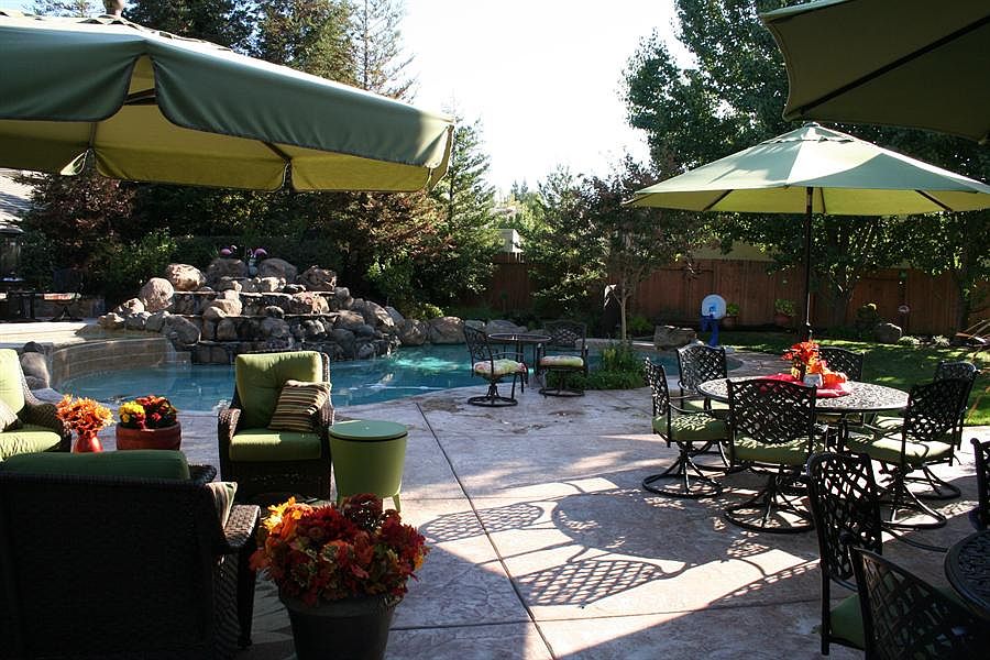 1st image of 9039 Windcove Ct