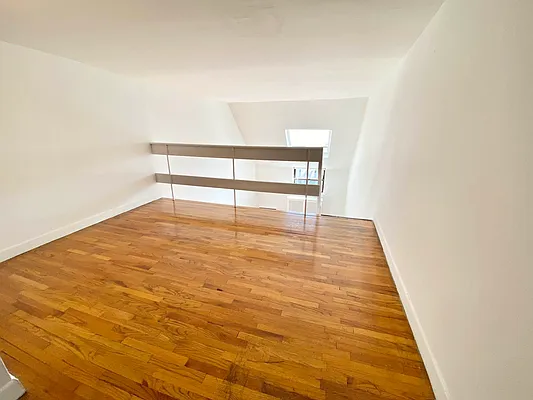 Rented by J PRESTON AND ASSOCIATES INC | media 23