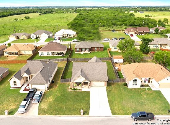 2nd image of 136 Parkcrest