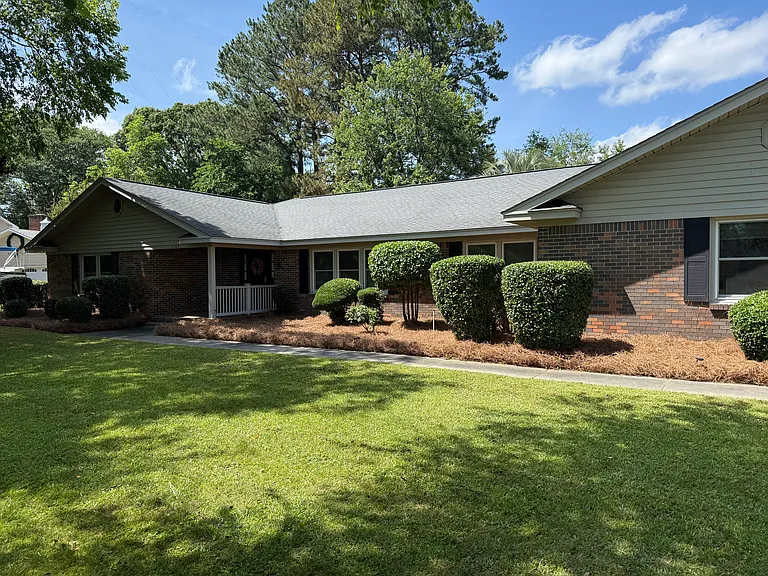 2305 Clematis Trl — Photo 1