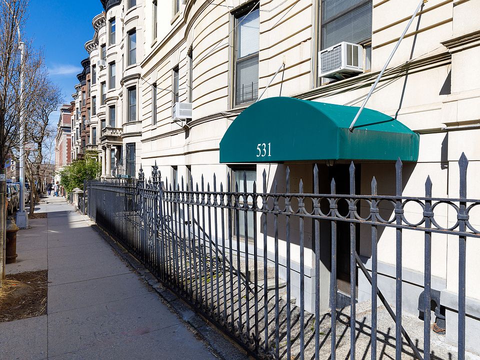 1st image of 420 8th Ave #1