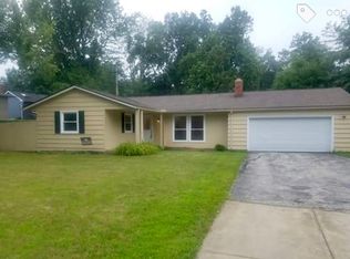 5334 Chickadee Ln, Lyndhurst, OH