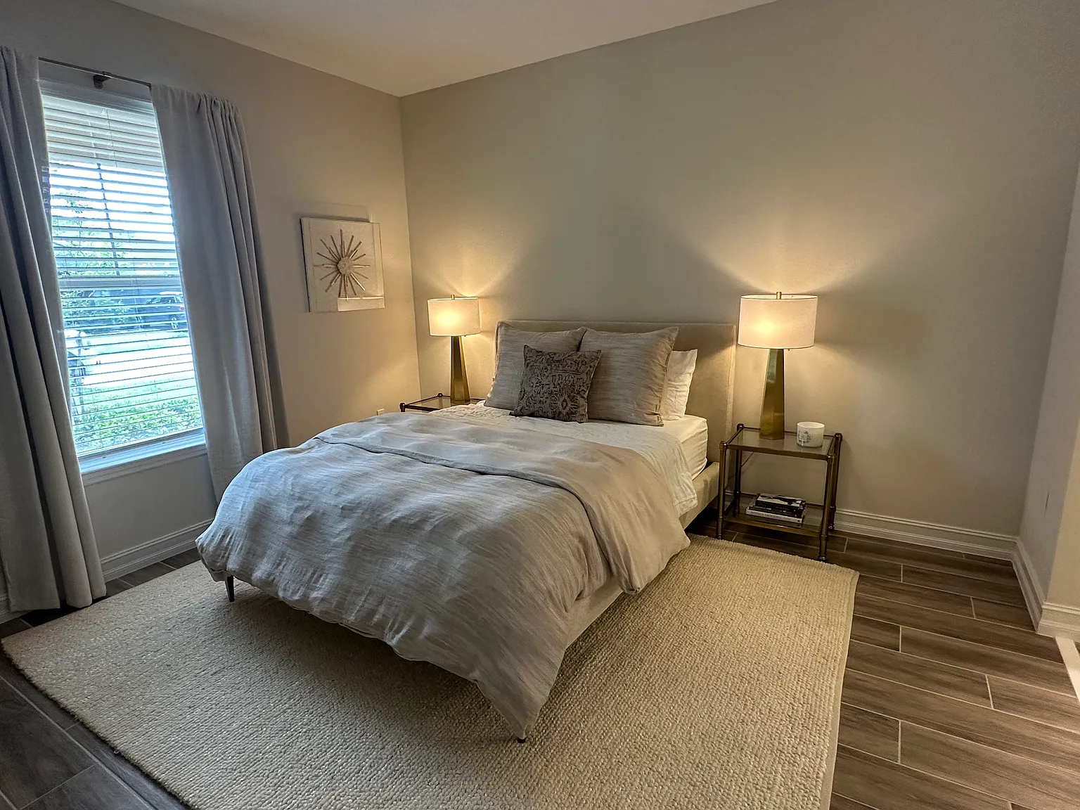 2 bed, 1862 sqft, $4,500 — Photo 3