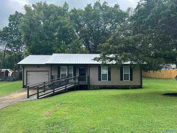 508 David Ave, Scottsboro, AL 35768