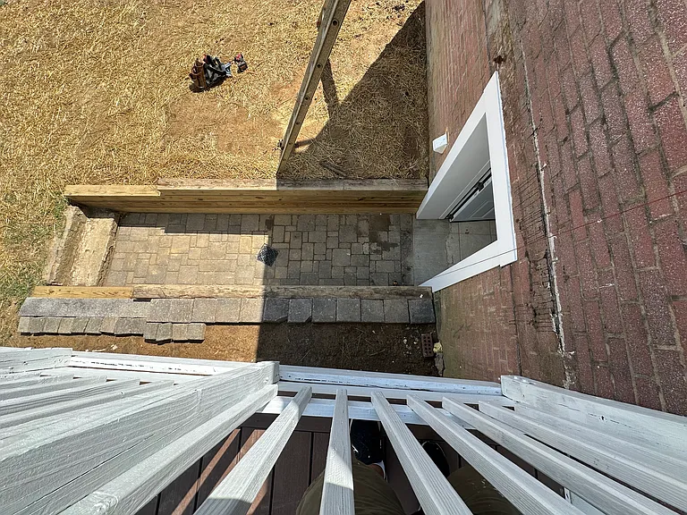 103 W 17th St — Photo 24