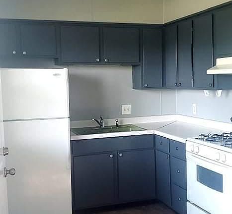 3rd image of 500 S Pennsylvania St #D