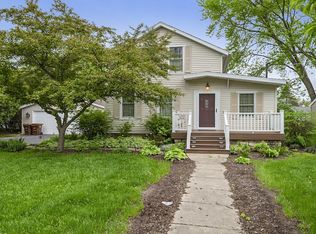 415 W 2nd St, Byron, IL 61010