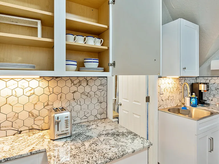 271 E St #3 — Photo 7