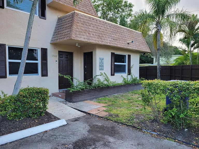 1300 NW 4th Ave #B — Photo 3