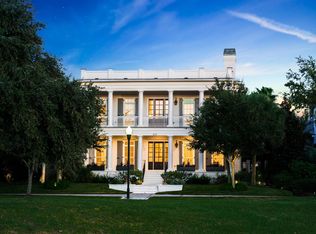 631 Island Park Dr, Charleston, SC 29492