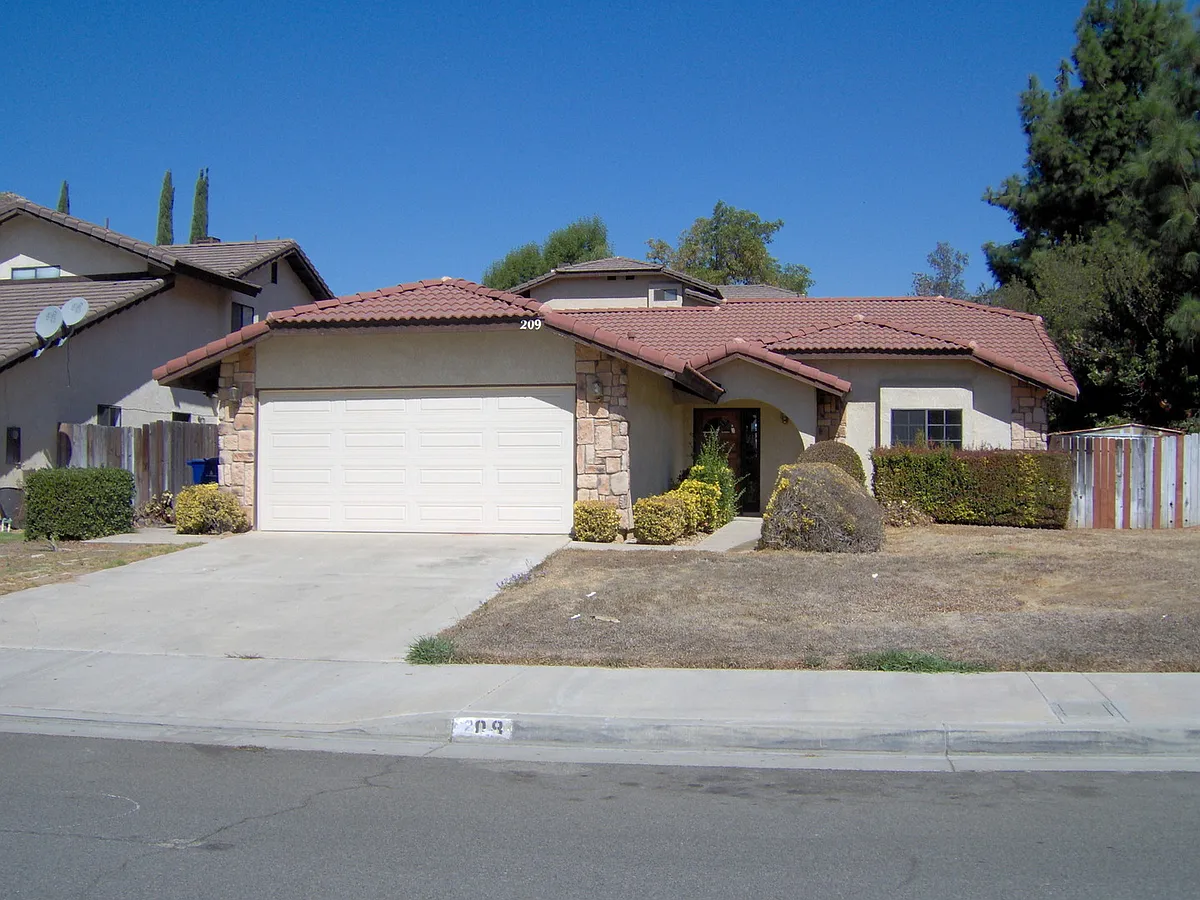 Building Photo - 209 Deborah Ct