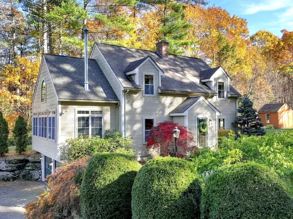 1197 Old Dana Rd, Barre, MA 01005