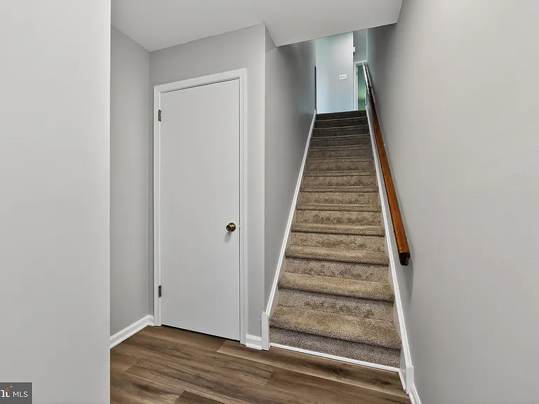 299 Florence Dr — Photo 19