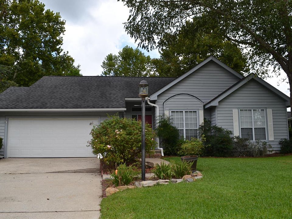 2nd image of 40 Manor Blvd