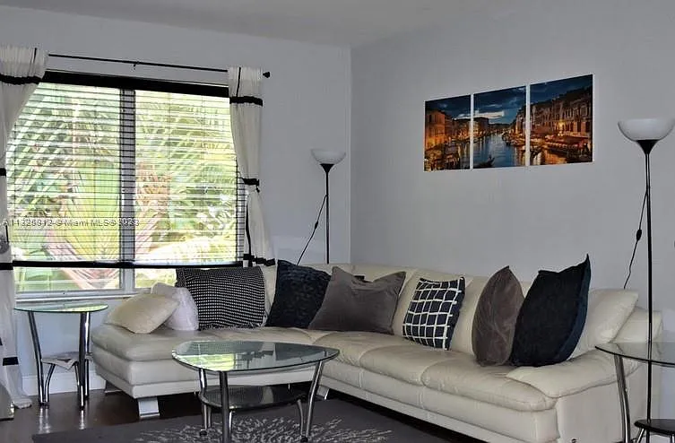 1188 Marseille Dr #4 — Photo 15