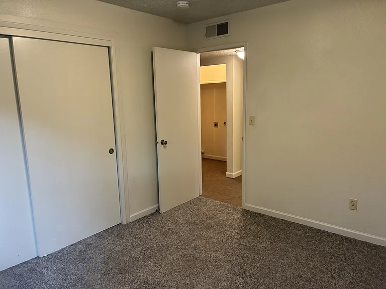 534 Sunrise Ave #C-1 — Photo 8