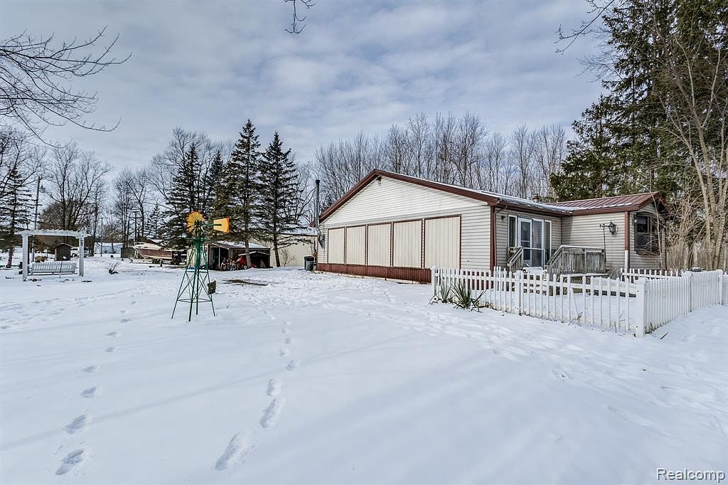 3148 Oneil Rd, Avoca, MI 48006 | Zillow