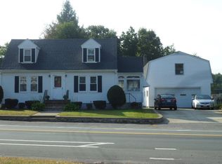 914 Riverside Dr, Methuen, MA 01844