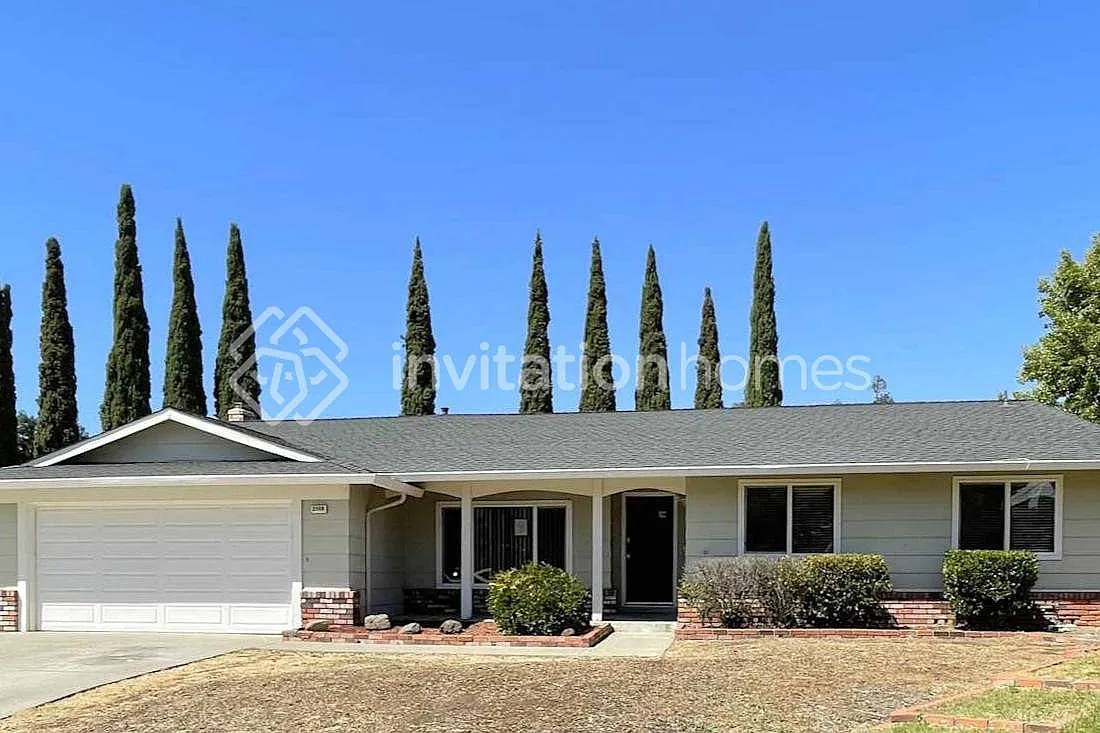 2308 Wildwood Ct photo 1