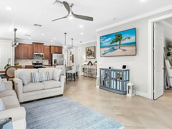 2nd image of 28025 Sosta Ln Unit 4