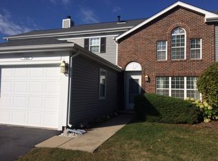 27W420 Melrose Ln, Winfield, IL 60190