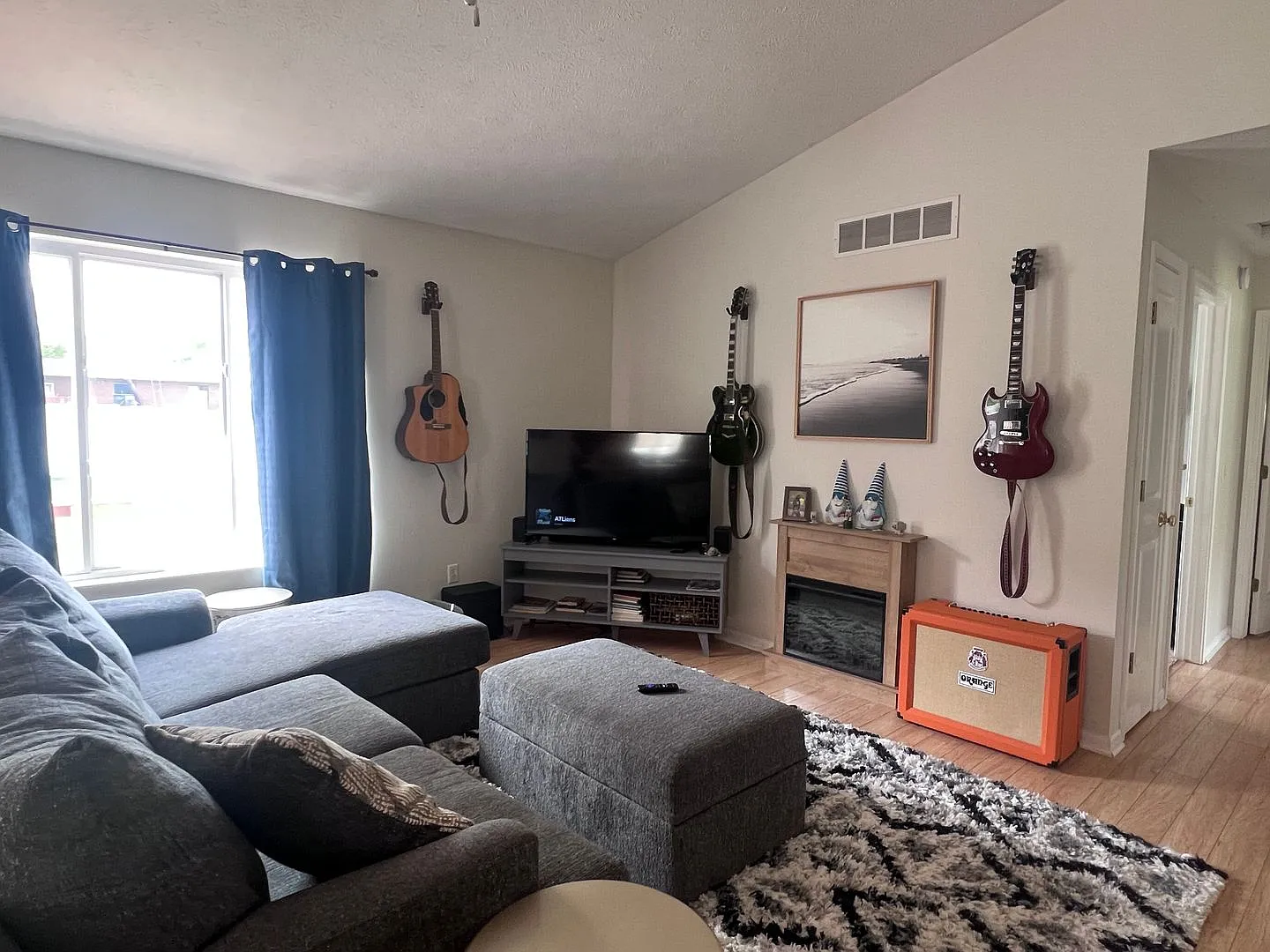Three Bedroom Home with Central Air! — Photo 3