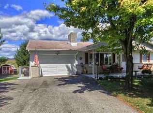 1420 Armstrong Valley Rd, Halifax, PA 17032