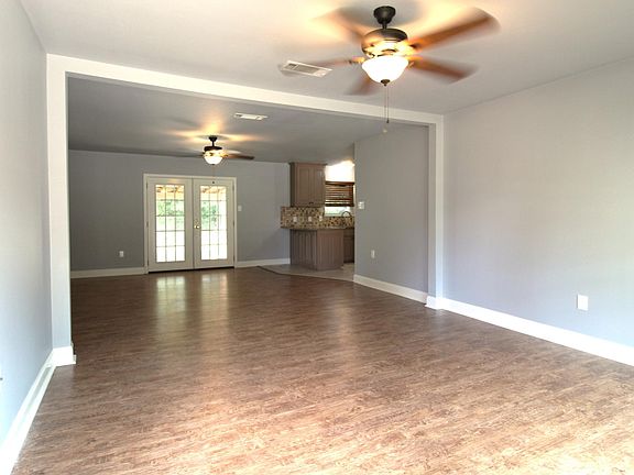 3rd image of 14332 Festus Dr