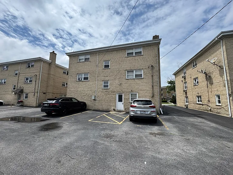 10925 S Keating Ave #1N — Photo 12