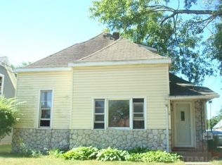 419 W 3rd St, Rochester, IN 46975