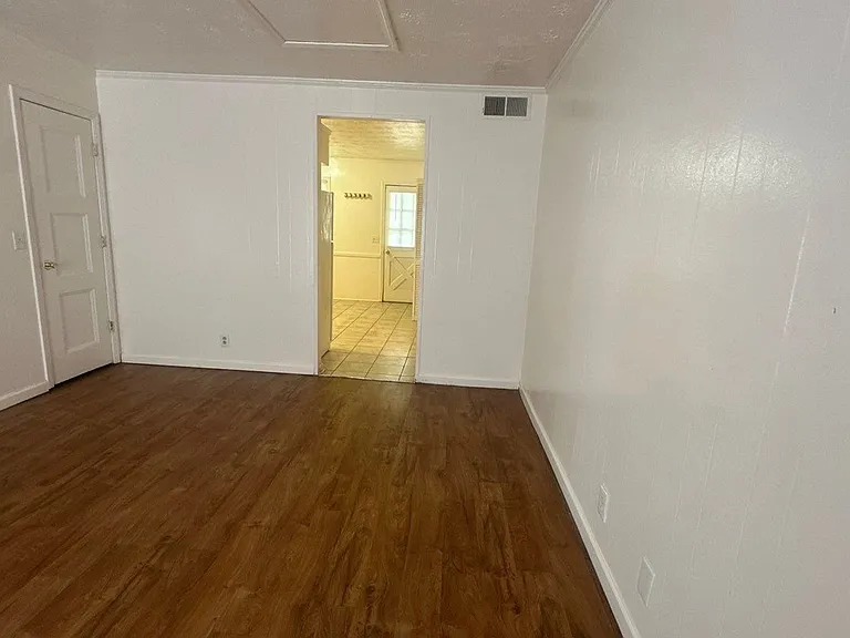 Evergreen Townhomes — Photo 9