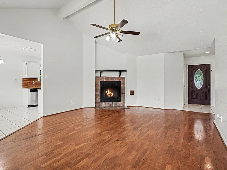 2909 Forest Hills Dr — Photo 8