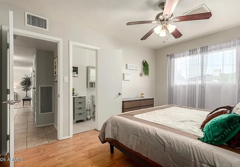 1412 W 7th Pl — Photo 14