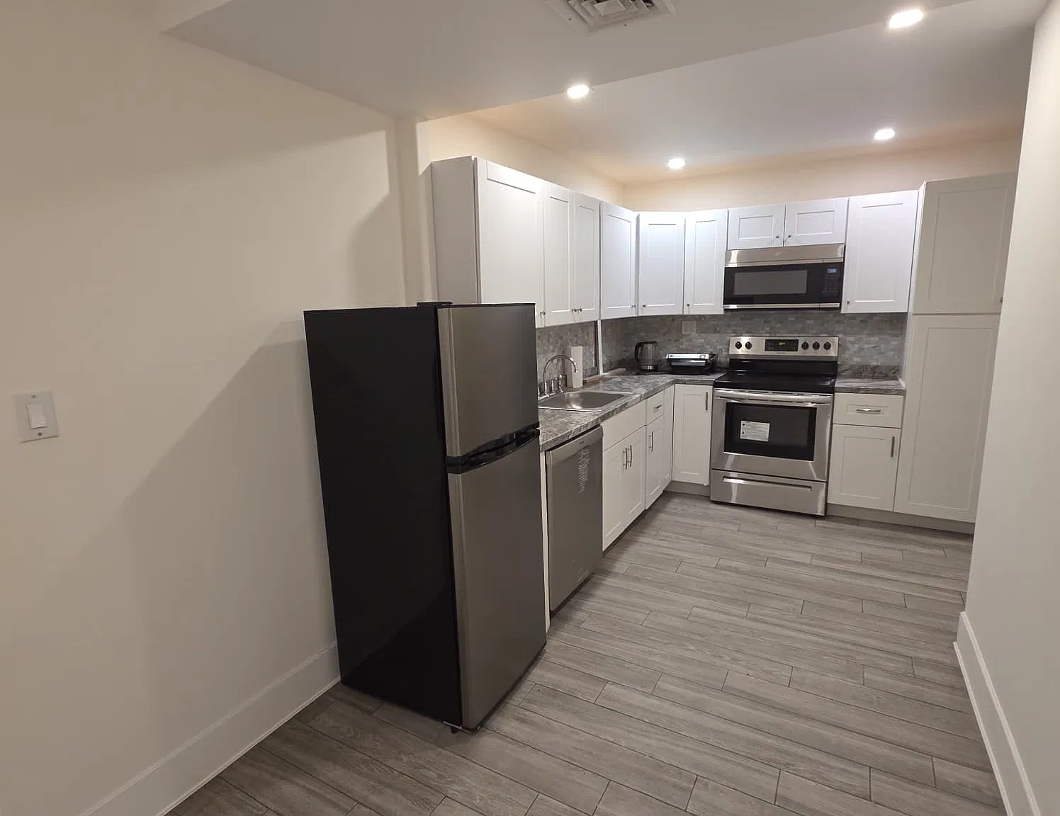 182 Beaumont Street — Photo 2