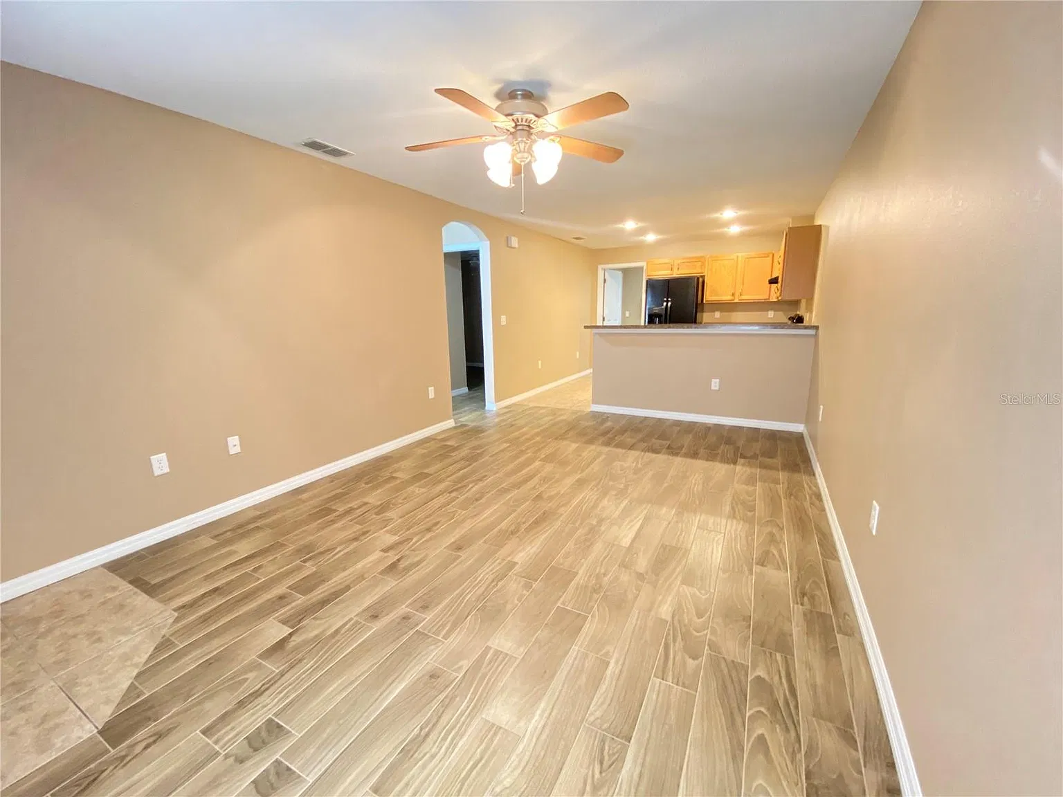 2 bed, 814 sqft, $1,300 — Photo 4