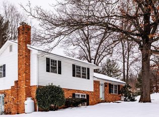 428 Woodland Cir, Waynesboro, VA 22980