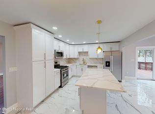 52 Delmar Dr, Brick, NJ 08723