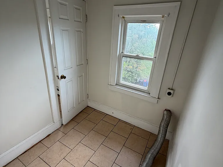 479 Broad St #3S — Photo 4