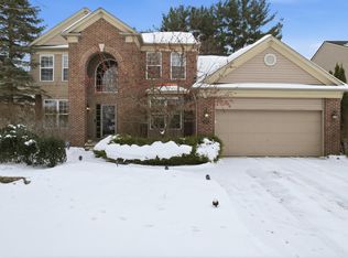 929 River Rock Dr, Holly, MI 48442