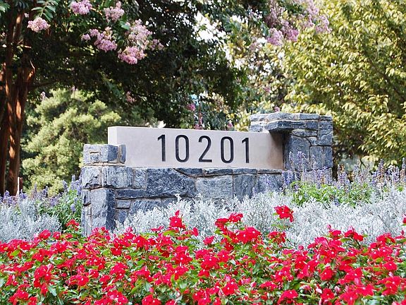 2nd image of 10201 Grosvenor Pl APT 1016