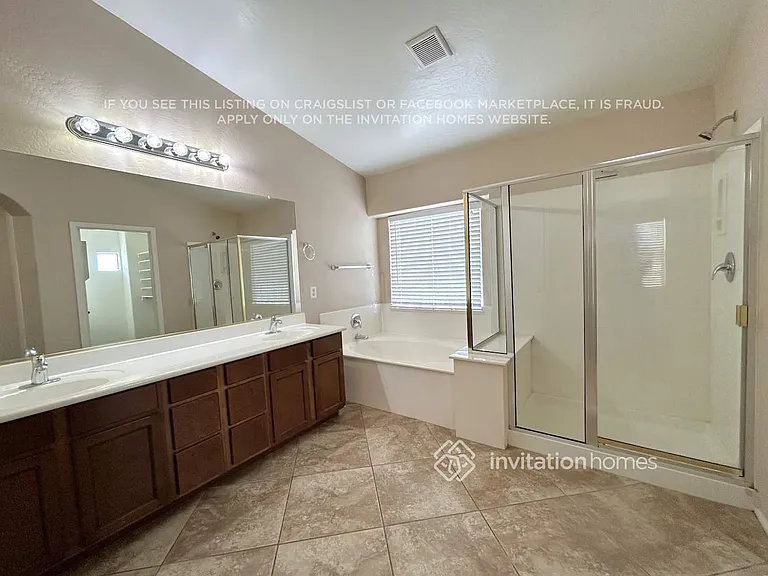 10410 W Illini St — Photo 21