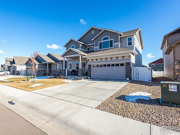 3rd image of 5635 Clarence Dr
