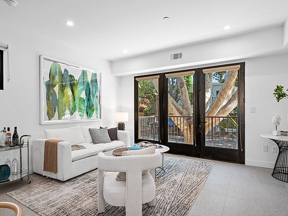 3rd image of 1016 N Martel Ave #103