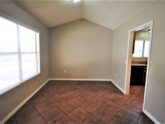 5th image of 7821 W Peppertree Ln